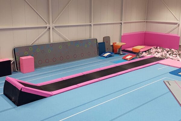 Trampoline_track_12springs (1) Curve Trampoline Track